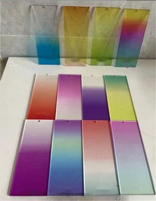 Lembaran akrilik warna kecerunan